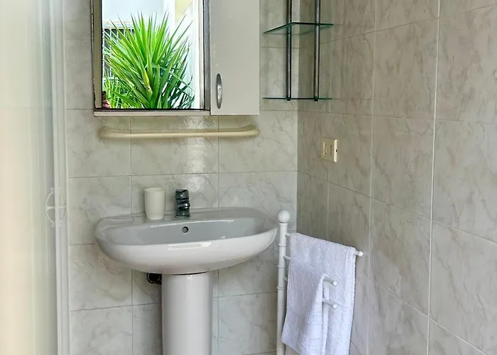 Dimora Mediterranea Торре-Лапилло