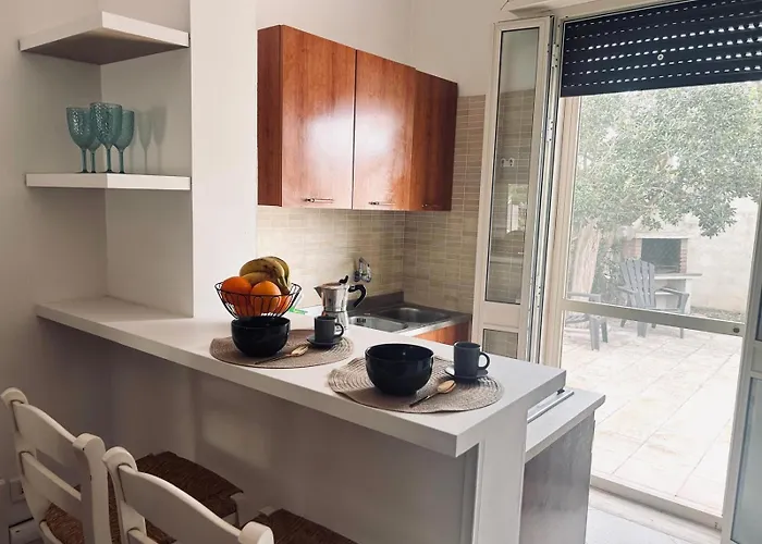 Dimora Mediterranea * Торре-Лапилло